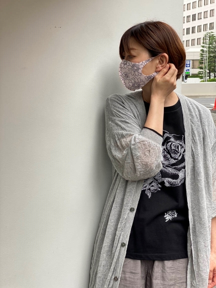 【洗えるマスク】フラワー＆いちごプリント立体布マスク（ファッション雑貨/その他ファッション雑貨）の詳細画像