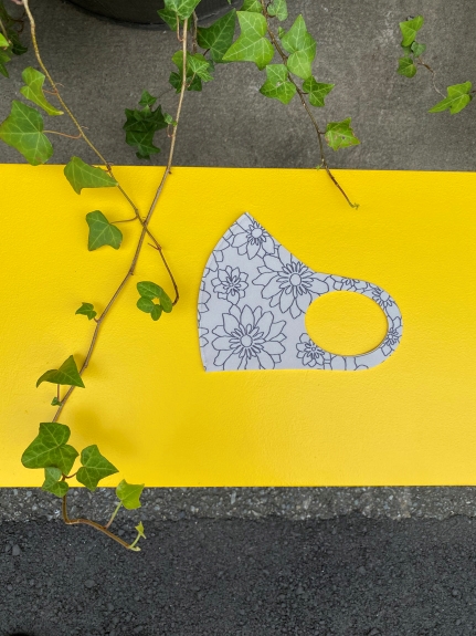 【洗えるマスク】フラワー＆いちごプリント立体布マスク（ファッション雑貨/その他ファッション雑貨）の詳細画像