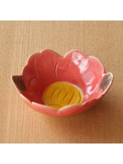 マディ(Madu)の椿 小鉢 赤 ボウル・鉢