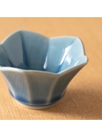 Ｍaｄu 青い花柄の陶器ボウル5個セット Madu 青い花柄の陶器ボウル5個セット - メルカリ