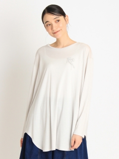 スーパーハッカ　フィーユ(super hakka feuille)の［大きいサイズ］［１５号　１９号］シャイニースムース　ポピーワンポイント刺繍チュニックカットソー カットソー